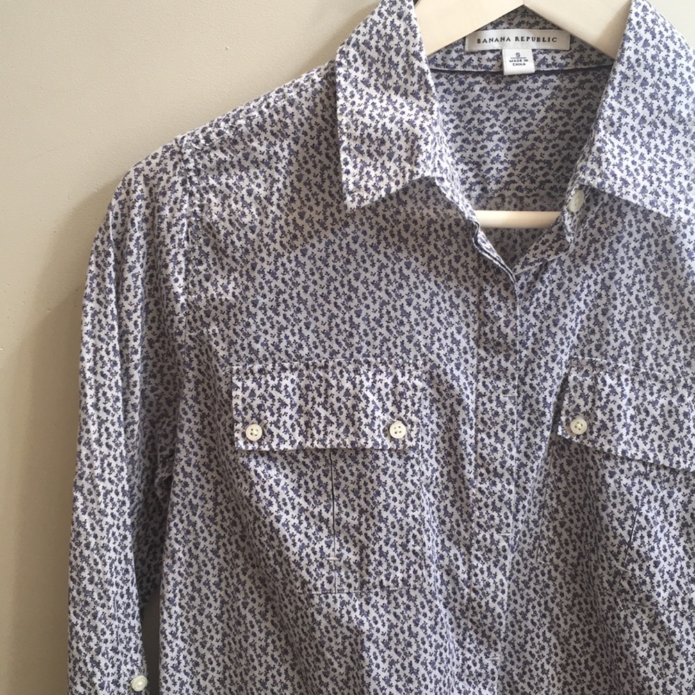 Banana Republic- floral button-down shirt, S